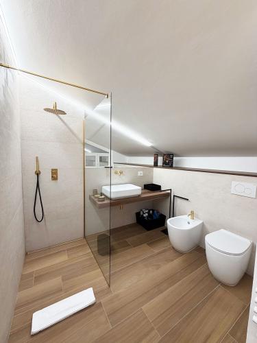 secondo bagno, second bathroom