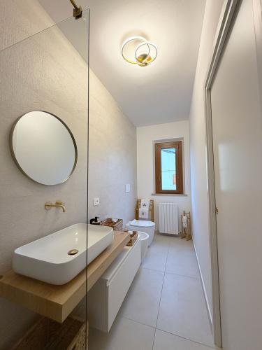 primo bagno, first bathroom