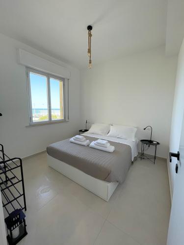 prima camera, first bedroom