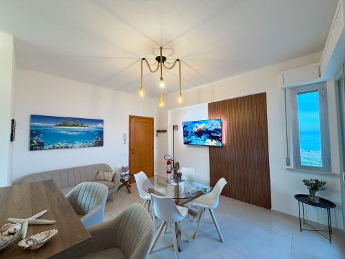 soggiorno e cucina, living and kitchen