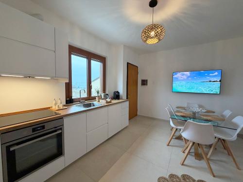 soggiorno e cucina, living and kitchen